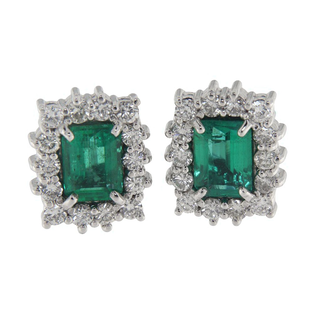 Earrings in white gold with emeralds, 1.84 ct IGI certificated, photograph 1