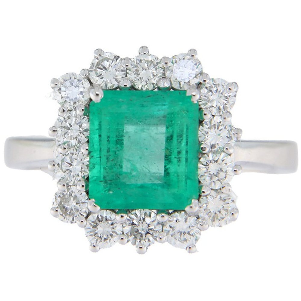 Ring in white gold with emerald and surround of diamonds, photograph 1
